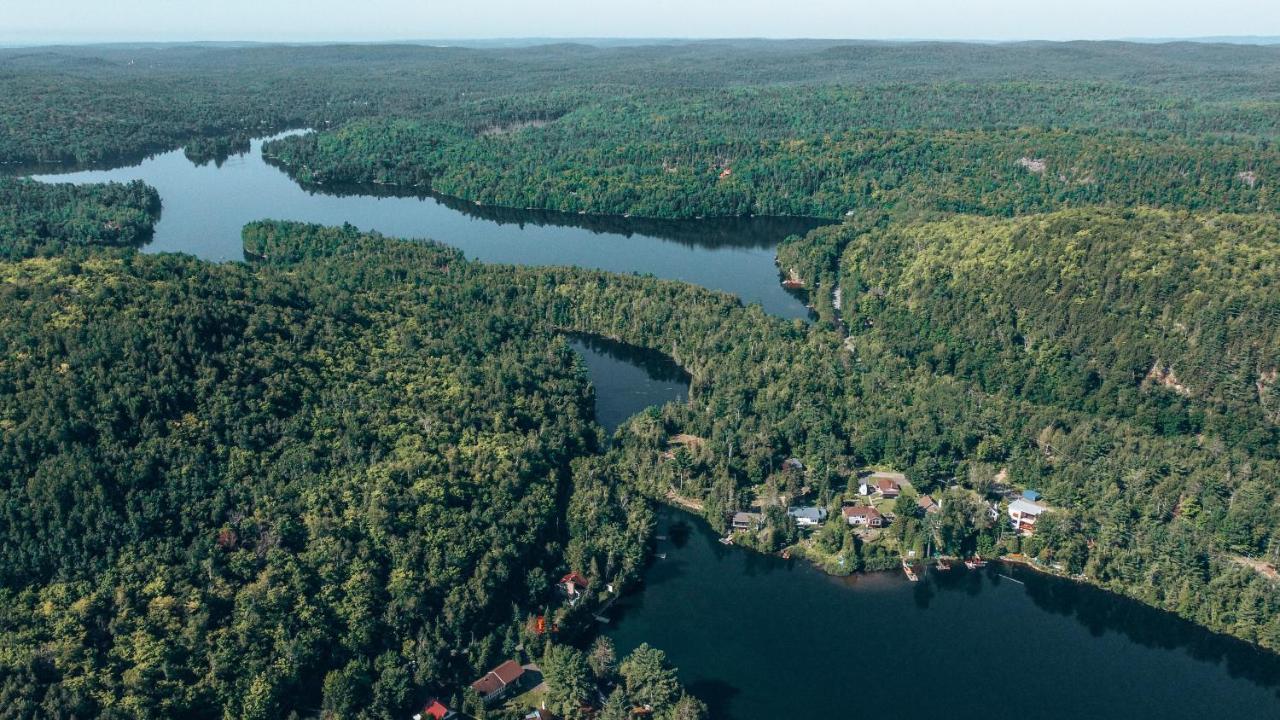 Auberge Mandala Saint-Mathieu-du-Parc Eksteriør billede