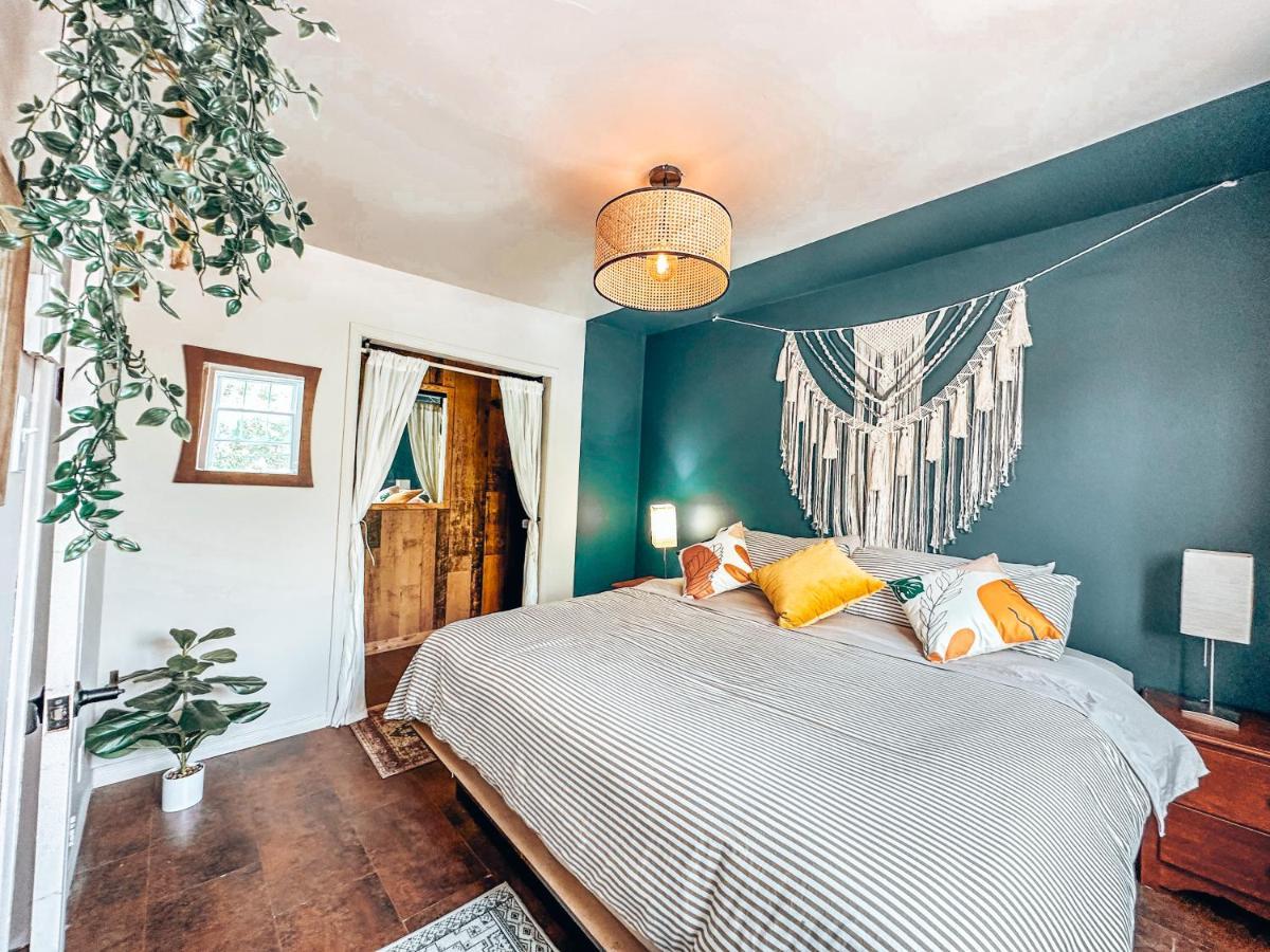 Auberge Mandala Saint-Mathieu-du-Parc Eksteriør billede