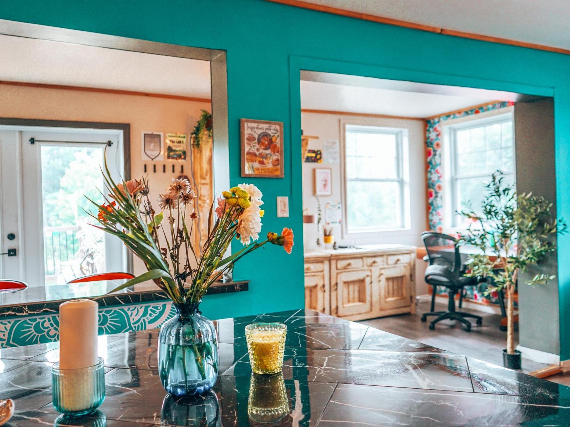 Auberge Mandala Saint-Mathieu-du-Parc Eksteriør billede